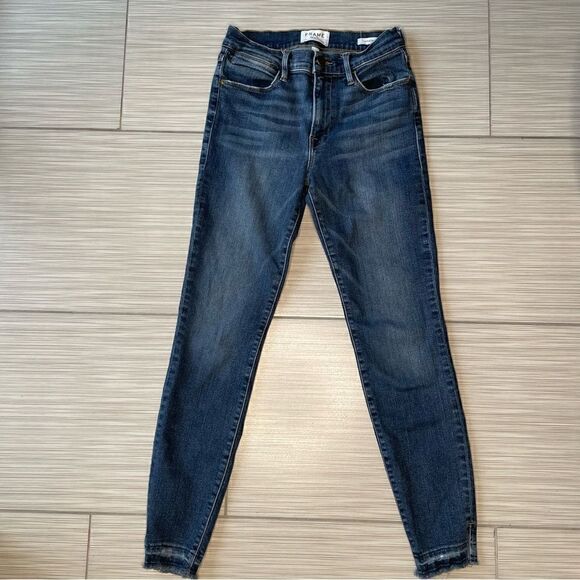 Frame Denim Le High Side Slit Skinny Jeans in Ferdinand - Picture 3 of 10